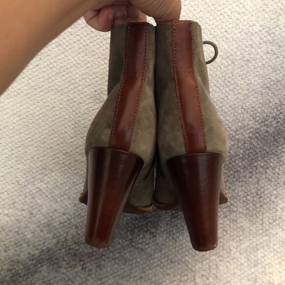 Kork-Ease ELFA Women’s Size 8.5M Taupe Suede Lace-Up Ankle Boots Block Heel - Picture 9 of 12